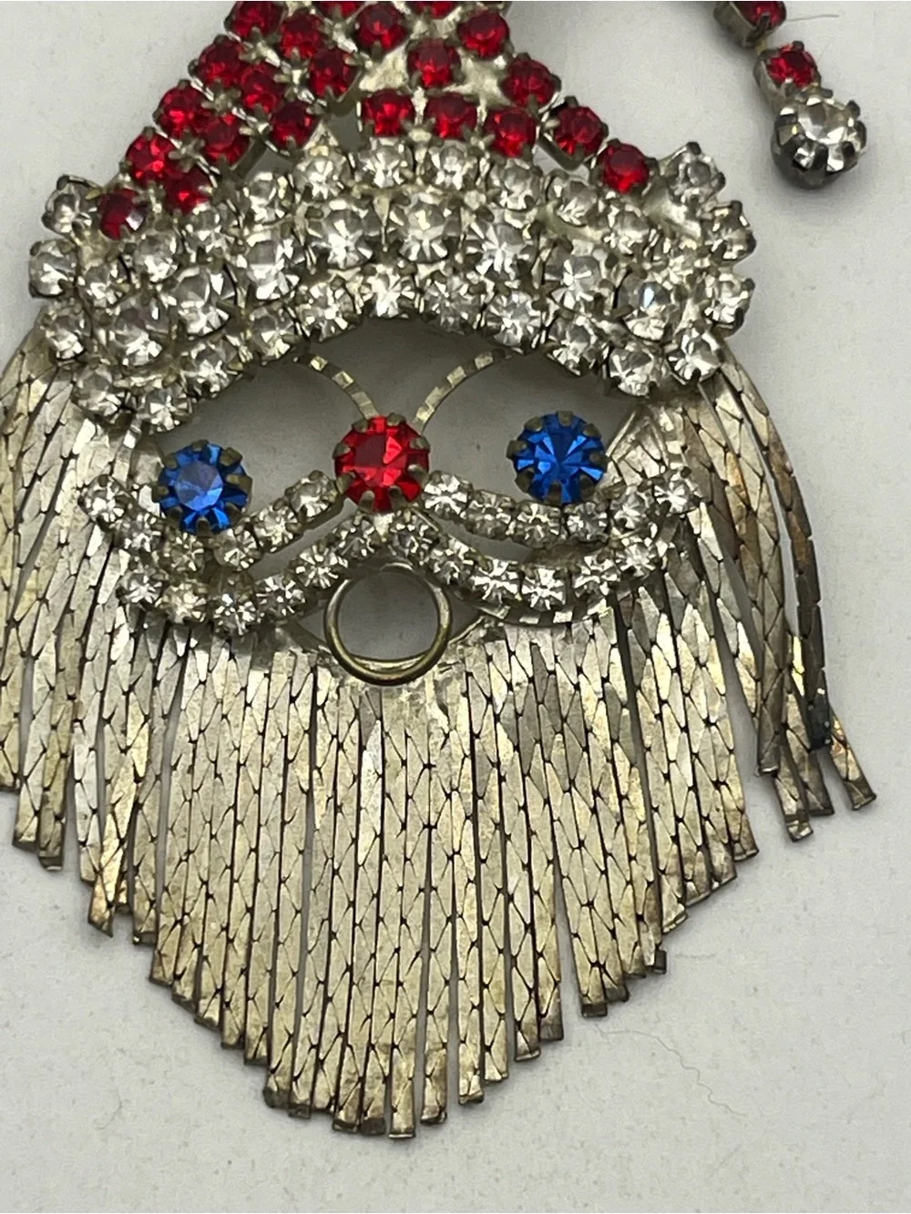 Santa Claus Christmas articulated fringe chain beard rhinestone brooch pin